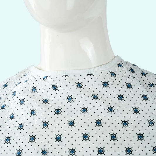 Patient Gowns for Nursing Homes and Long-Term Care — What to Buy and Why It Differs from Hospitals